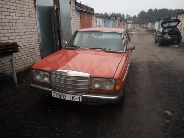 Mercedes-Benz E-Класс W123, 1982 г.