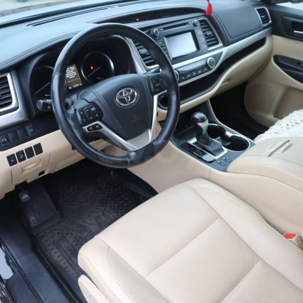 Toyota Highlander III (XU50), 7 мест, 2014 г.