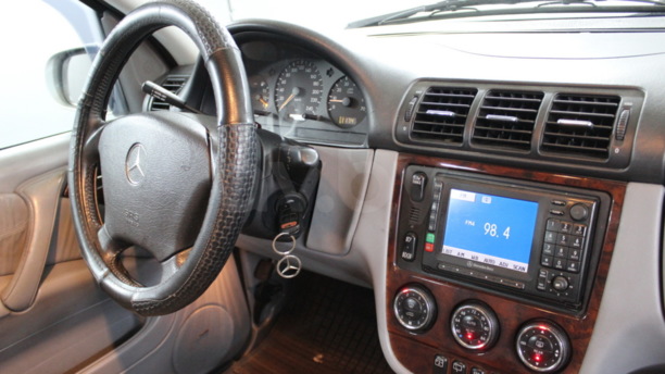 Mercedes-Benz M-Класс W163 · Рестайлинг, 5 мест, 2002 г.