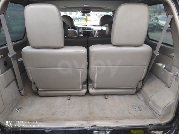 Nissan Patrol Y61, 7 мест, 2000 г.