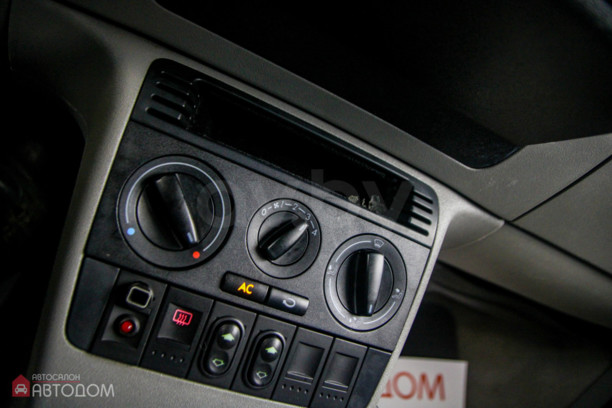 Volkswagen Polo III · Рестайлинг, 2001 г.