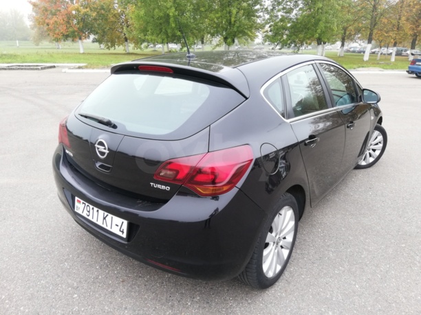 Opel Astra J, 2011 г.