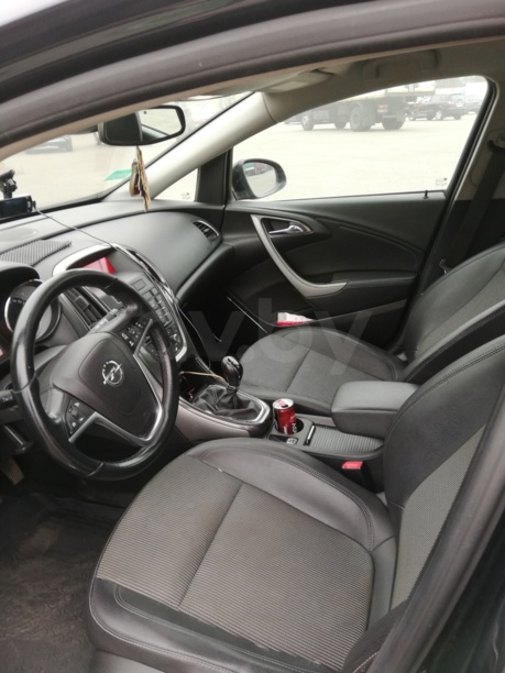 Opel Astra J, 2011 г.