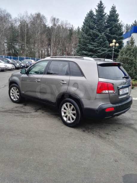 Kia Sorento II, 5 мест, 2011 г.