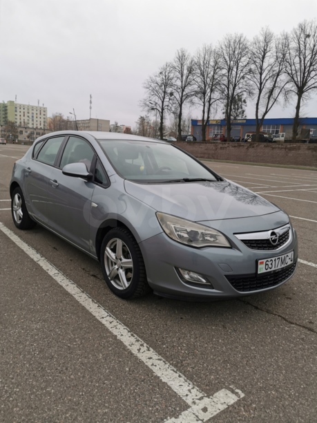 Opel Astra J, 2010 г.