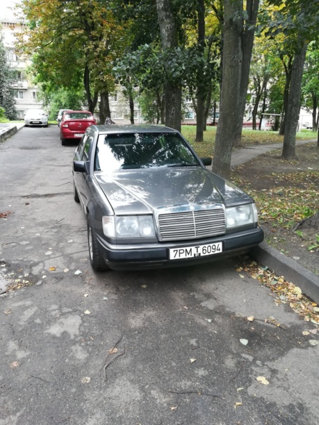 Mercedes-Benz E-Класс W124, S124, C124, A124, 1988 г.
