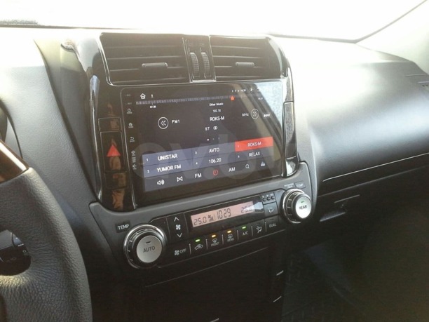 Toyota Land Cruiser Prado J150, 7 мест, 2010 г.