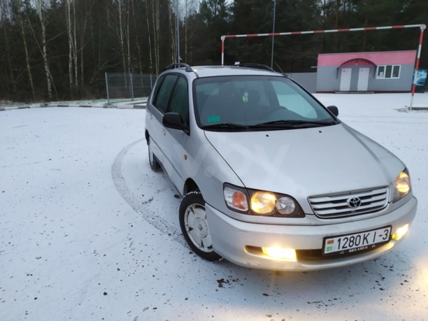 Toyota Picnic, 1998 г.