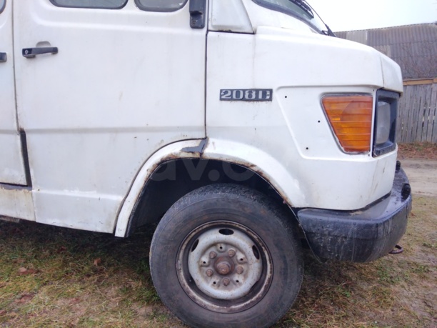Mercedes-Benz T1 (207D-410D), 1992 г.
