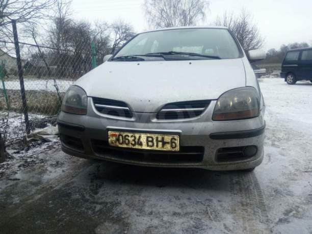 Nissan Almera Tino, 2000 г.