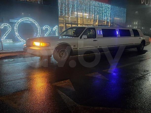 Lincoln Town Car II, 1995 г.