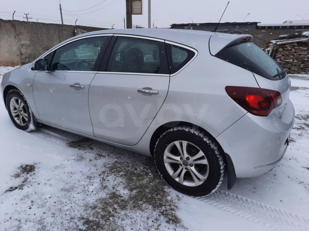 Opel Astra J · Рестайлинг, 2012 г.