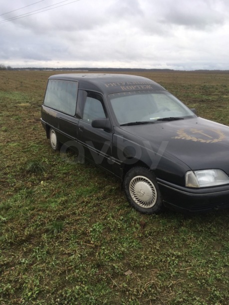 Opel Omega A, 1988 г.