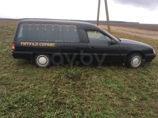 Opel Omega A, 1988 г.