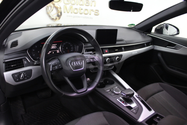 Audi A4 B9, 2016 г.