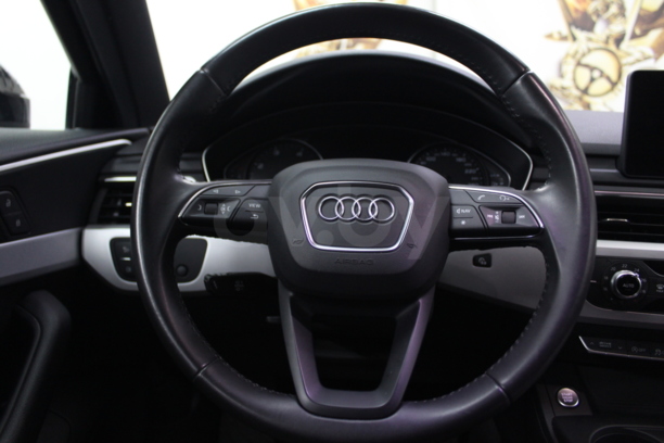 Audi A4 B9, 2016 г.