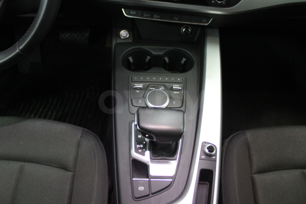 Audi A4 B9, 2016 г.