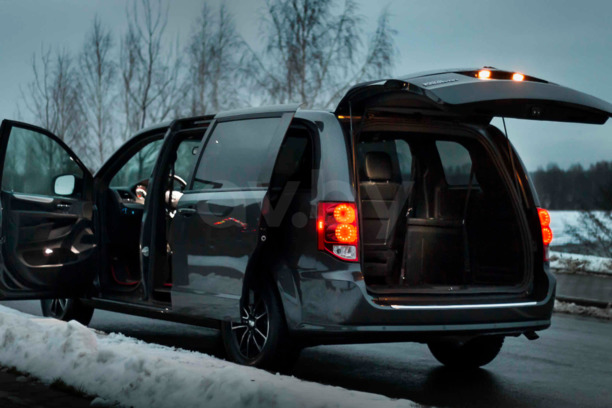 Dodge Grand Caravan V, 7 мест, 2018 г.
