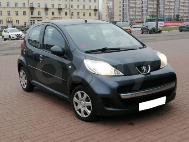 Peugeot 107 I · Рестайлинг, 2010 г.