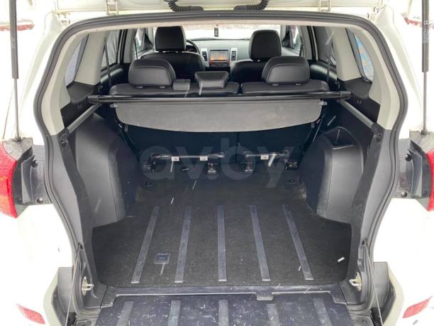 Peugeot 4007, 7 мест, 2012 г.