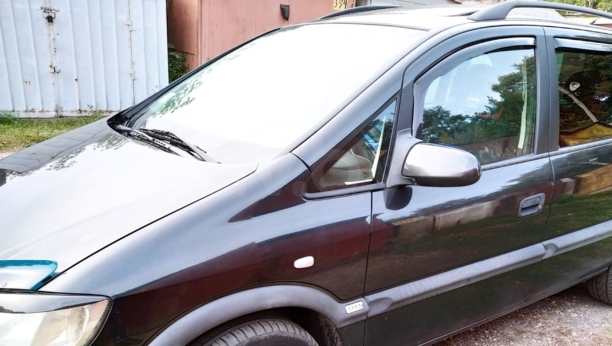 Opel Zafira A, 7 мест, 2000 г.