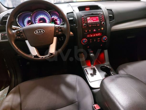 Kia Sorento II, 5 мест, 2010 г.