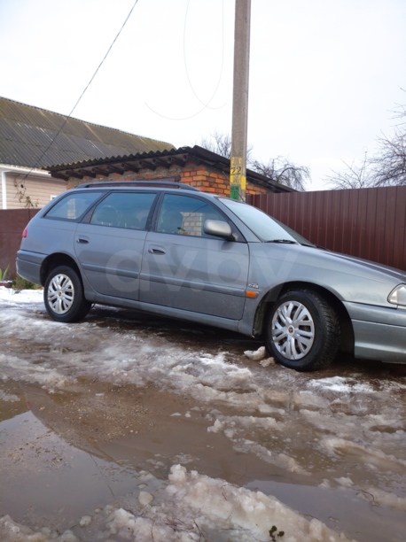 Toyota Avensis I (T220) · Рестайлинг, 2001 г.
