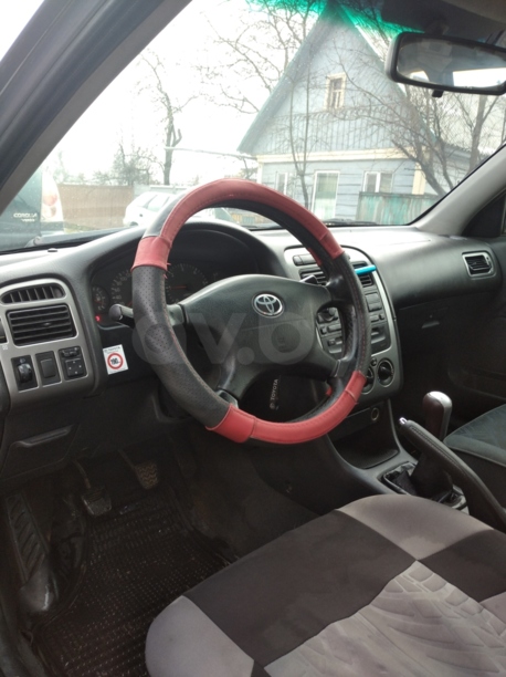 Toyota Avensis I (T220) · Рестайлинг, 2001 г.