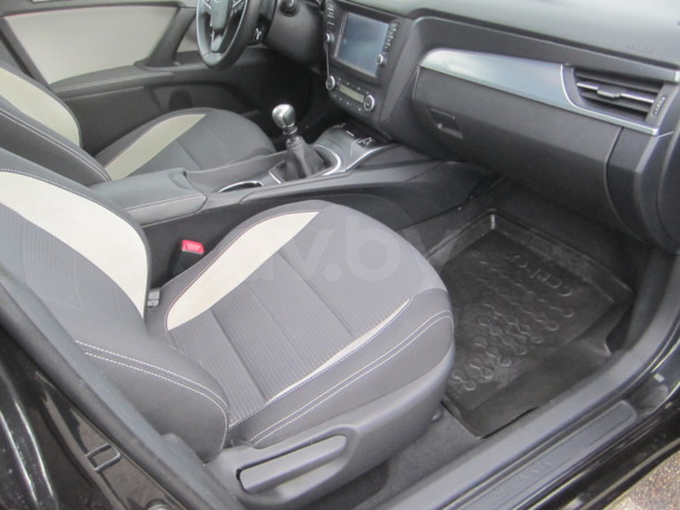 Toyota Avensis III (T270) (2-ой рестайлинг), 2015 г.