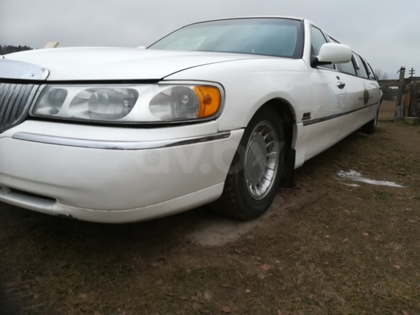 Lincoln Town Car III, 2000 г.