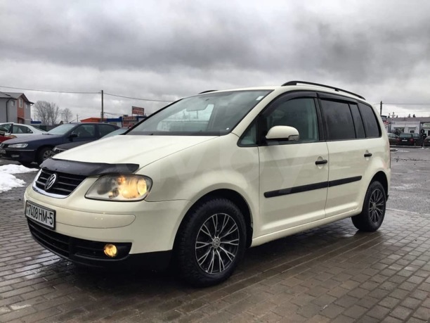 Volkswagen Touran I, 5 мест, 2004 г.
