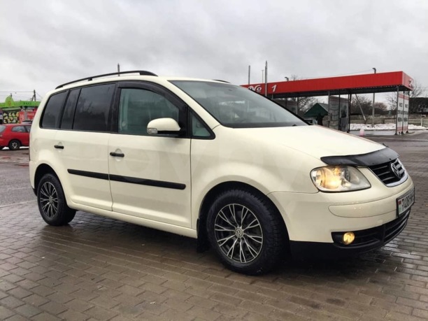 Volkswagen Touran I, 5 мест, 2004 г.