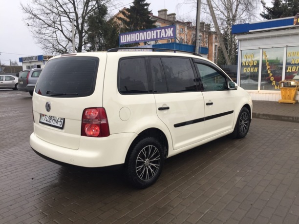 Volkswagen Touran I, 5 мест, 2004 г.