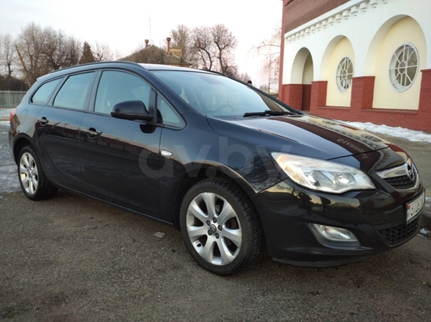 Opel Astra J, 2011 г.