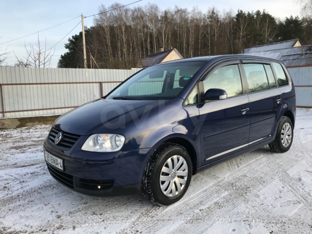 Volkswagen Touran I, 5 мест, 2003 г.