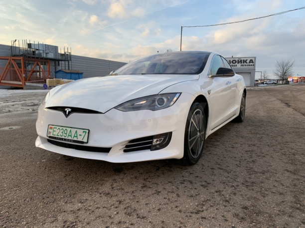 Tesla Model S I, 2015 г.