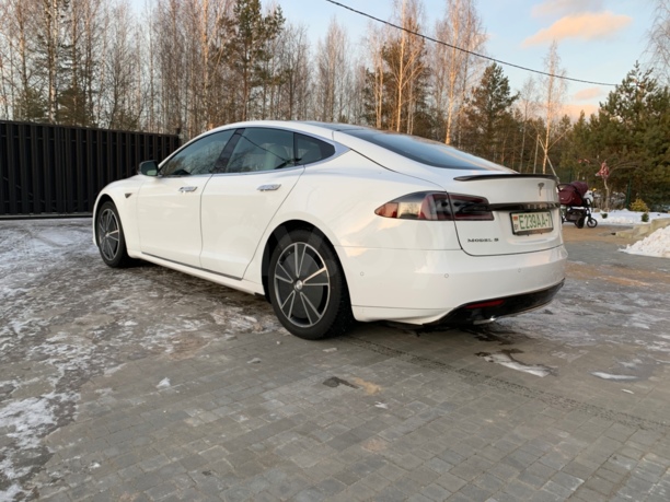 Tesla Model S I, 2015 г.