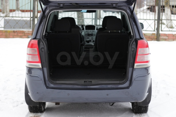 Opel Zafira B · Рестайлинг, 7 мест, 2010 г.