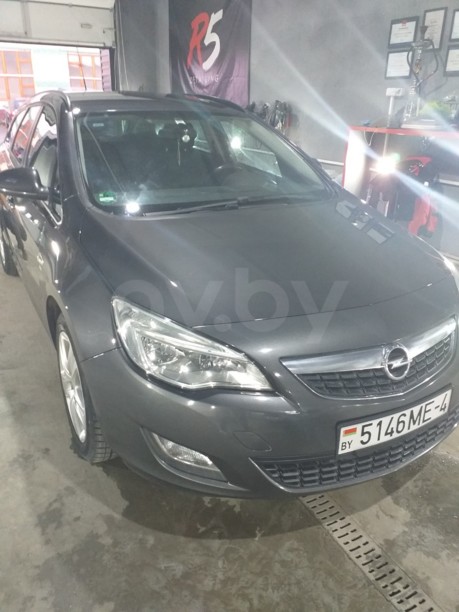 Opel Astra J, 2011 г.