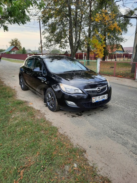 Opel Astra J, 2010 г.