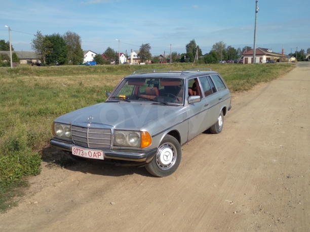 Mercedes-Benz E-Класс W123, 1981 г.