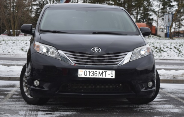 Toyota Sienna III (XL30), 7 мест, 2016 г.