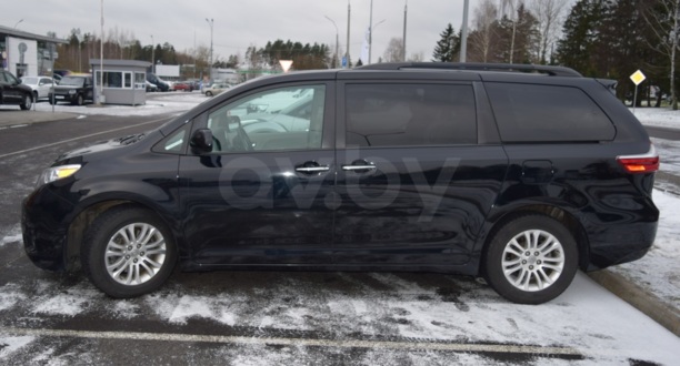 Toyota Sienna III (XL30), 7 мест, 2016 г.