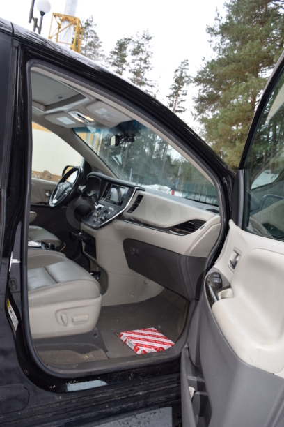 Toyota Sienna III (XL30), 7 мест, 2016 г.