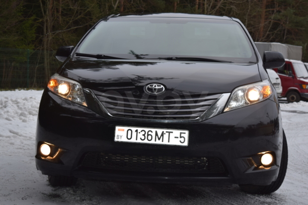 Toyota Sienna III (XL30), 7 мест, 2016 г.