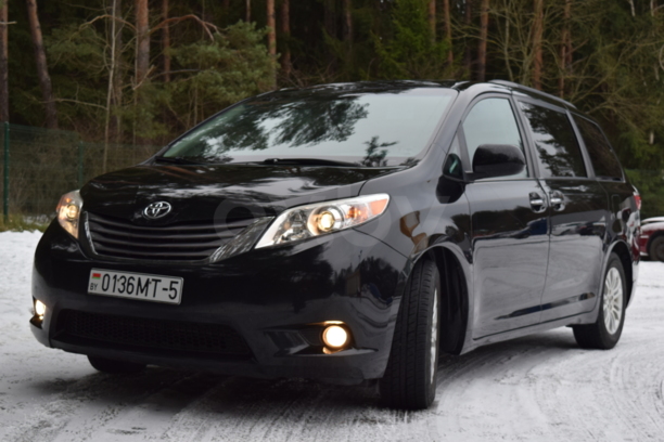 Toyota Sienna III (XL30), 7 мест, 2016 г.