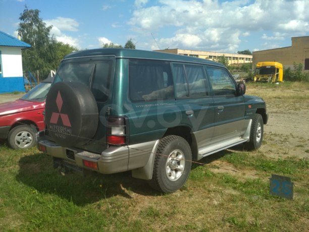 Mitsubishi Pajero II · Рестайлинг, 7 мест, 2003 г.