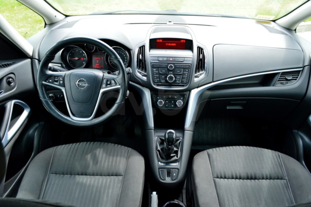 Opel Zafira C, 5 мест, 2013 г.