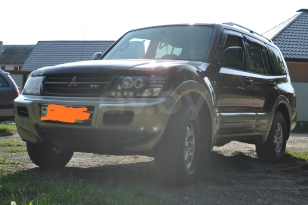 Mitsubishi Montero III, 7 мест, 2001 г.