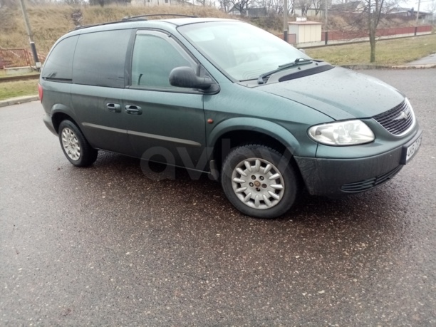 Chrysler Voyager IV, 7 мест, 2001 г.